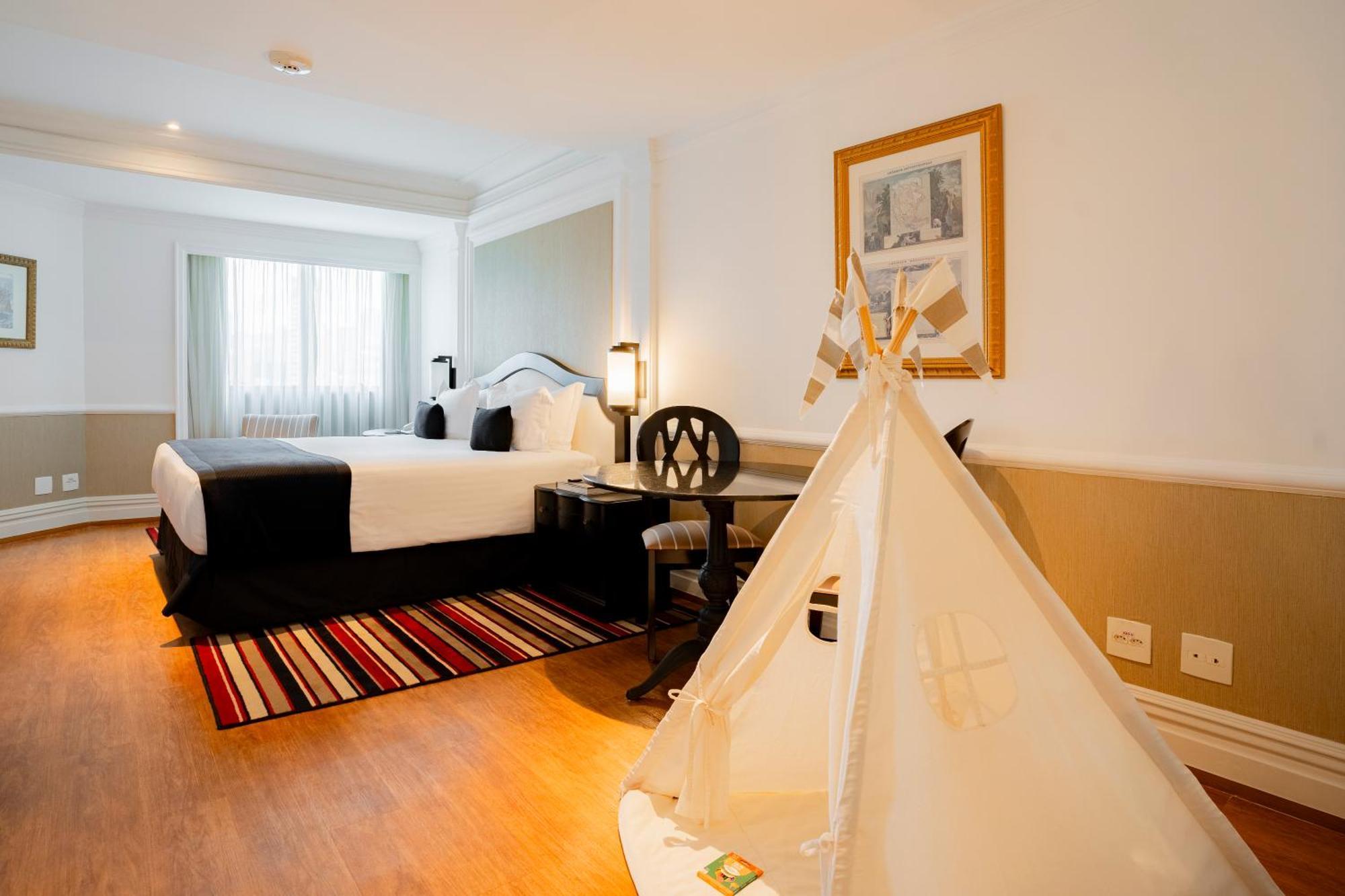 Grand Mercure Sao Paulo Ibirapuera Exterior photo Family room
