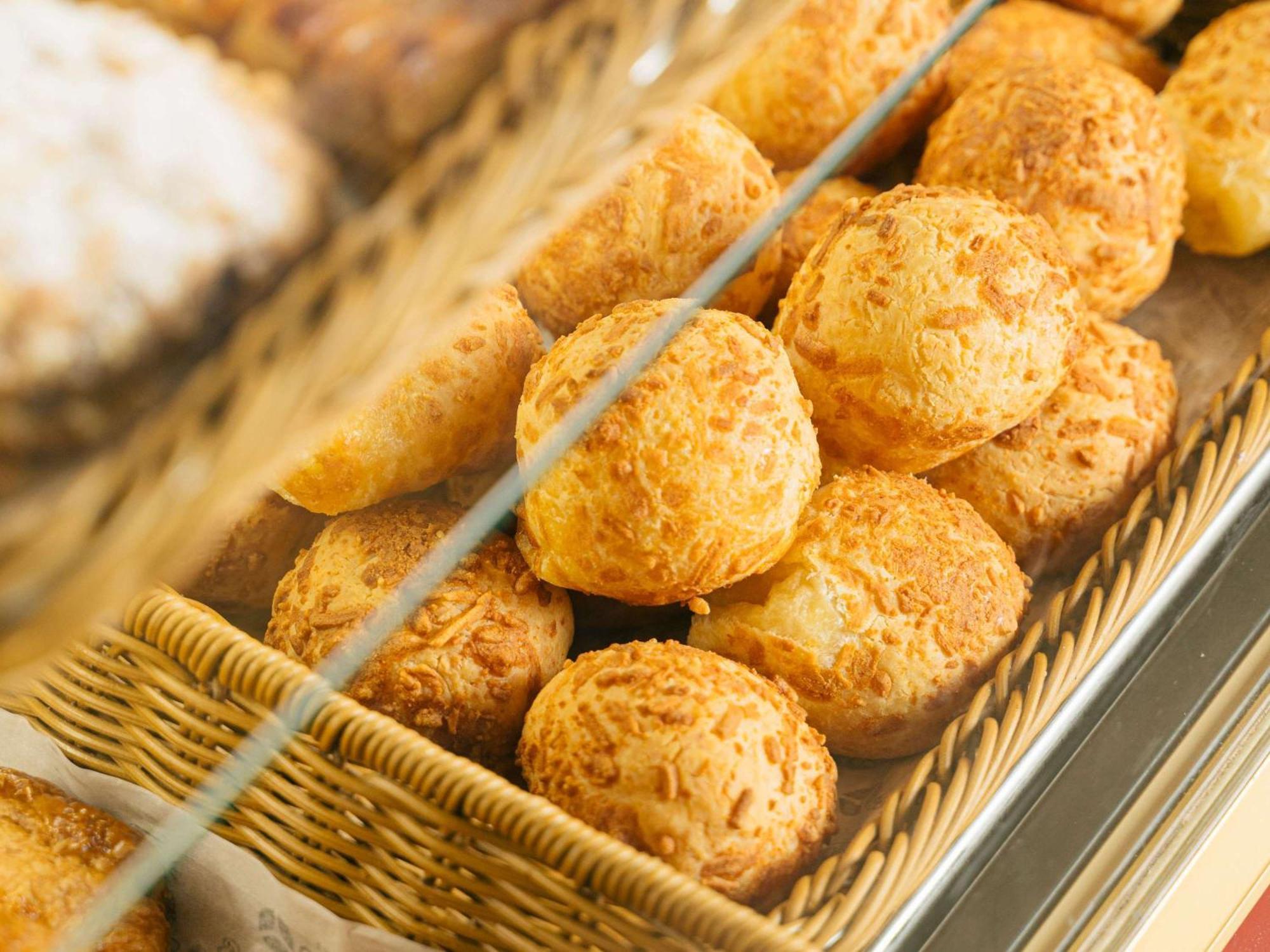 Grand Mercure Sao Paulo Ibirapuera Exterior photo Cheese bread